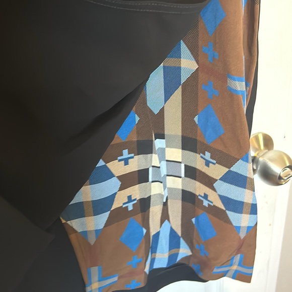 New auth Burberry midi dress - Picture 3 of 9